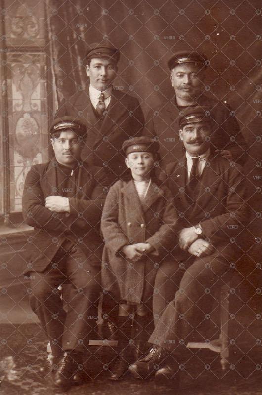 Portrait pêcheurs Houatais Cherbourg 1919