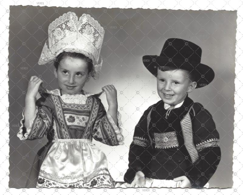 Enfants costume breton coiffe Fouesnant
