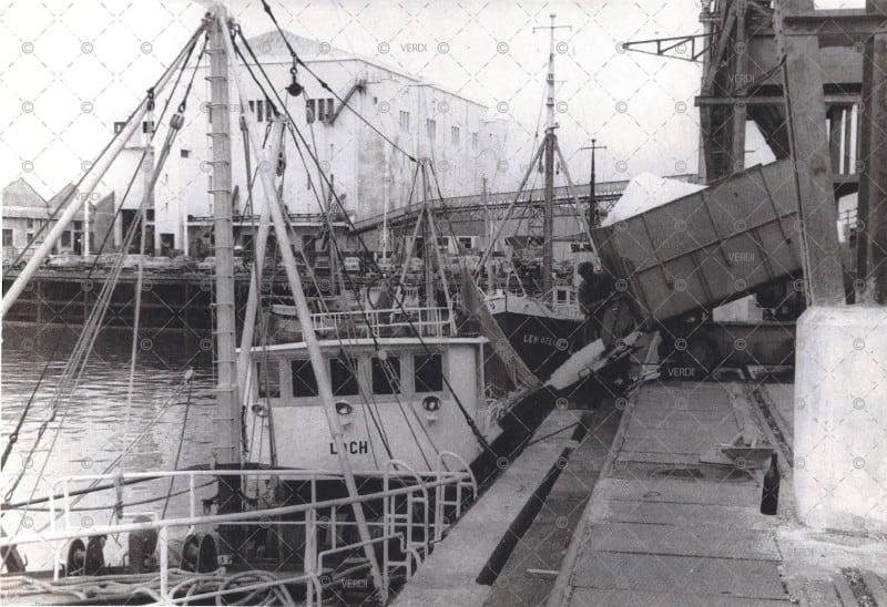 Navires quai port de pêche Glacière Lorient