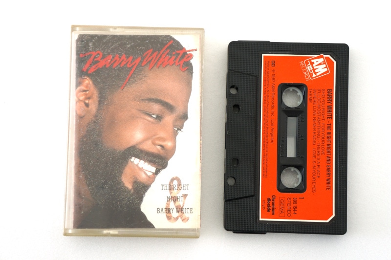 barry-white-right-night-K7