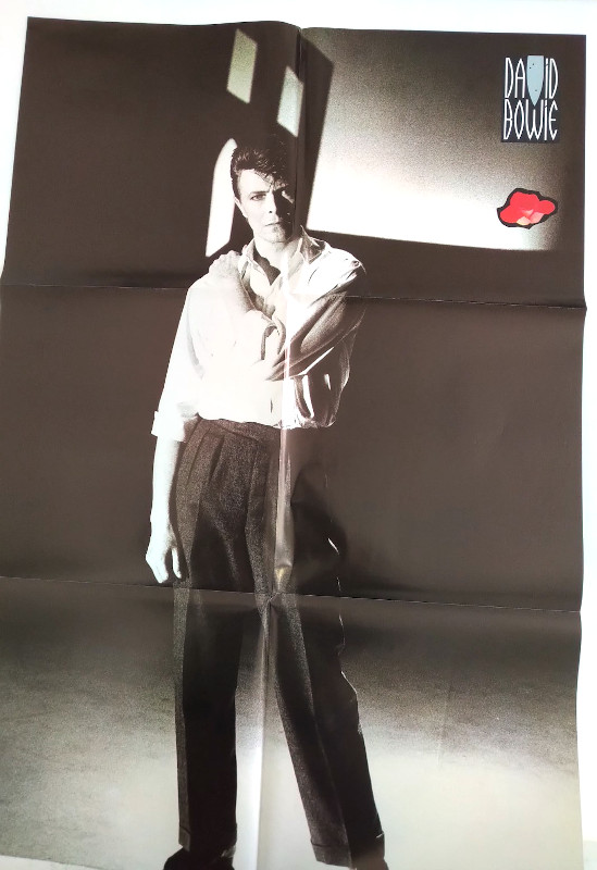 bowie-loving-alien-4-33T