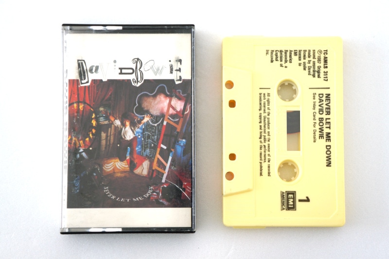 bowie-never-let-me-down-K7