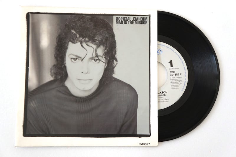 michael-jackson-man-mirror-45T