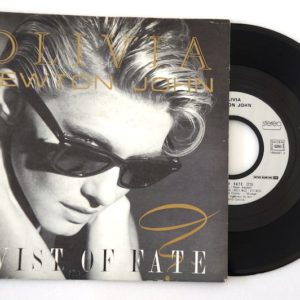 newton-john-twist-fate-45T