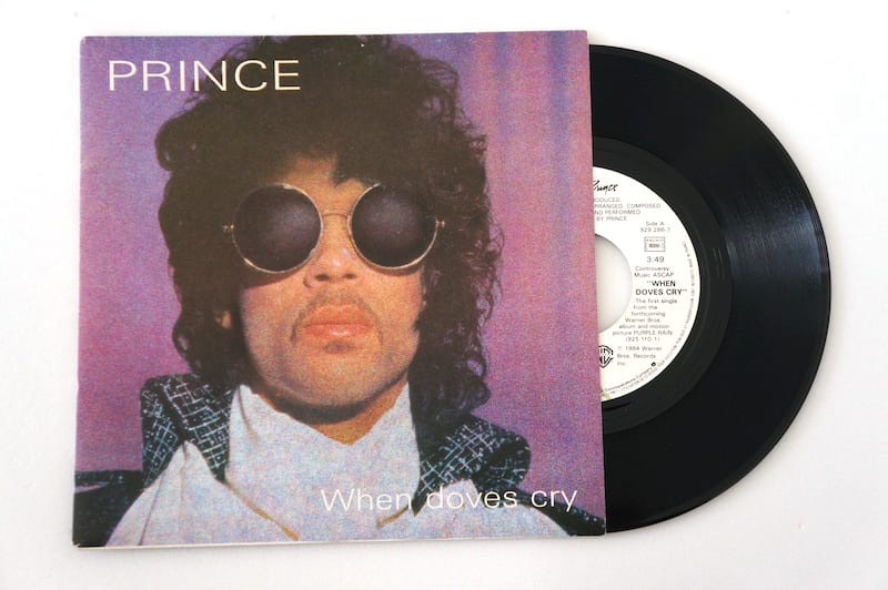 prince-doves-cry-45T