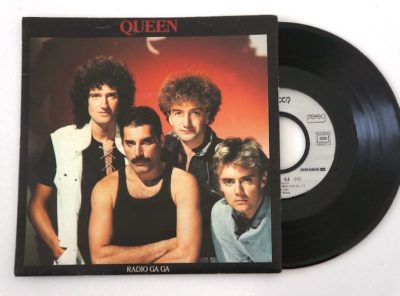 queen-radio-ga-ga-45T