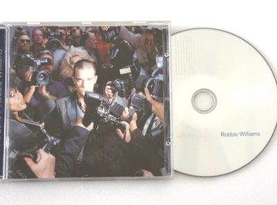 robbie-williams-life-lens-CD