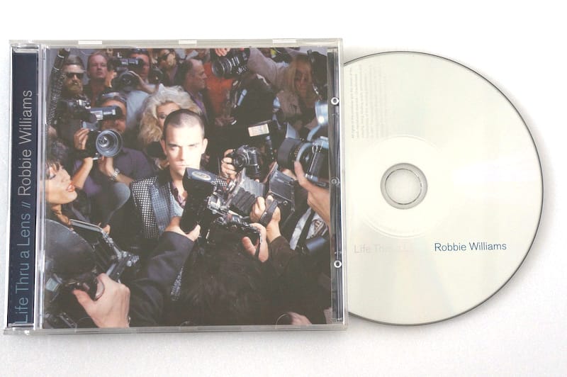 robbie-williams-life-lens-CD