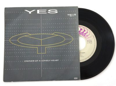 yes-owner-lonely-heart-45T