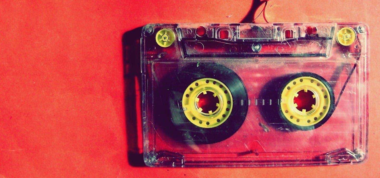 Slider-k7-cassette-musique-vintage contact