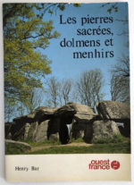 Pierres-Sacrees-Dolmens-Menhirs-1